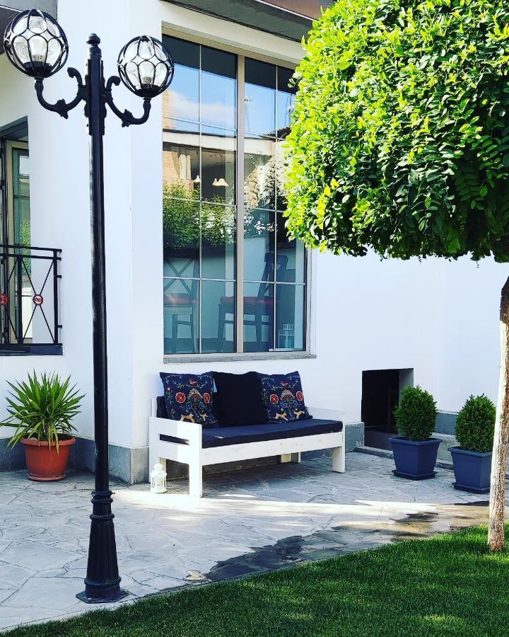 Garden Lounge Hotel Ереван Екстериор снимка