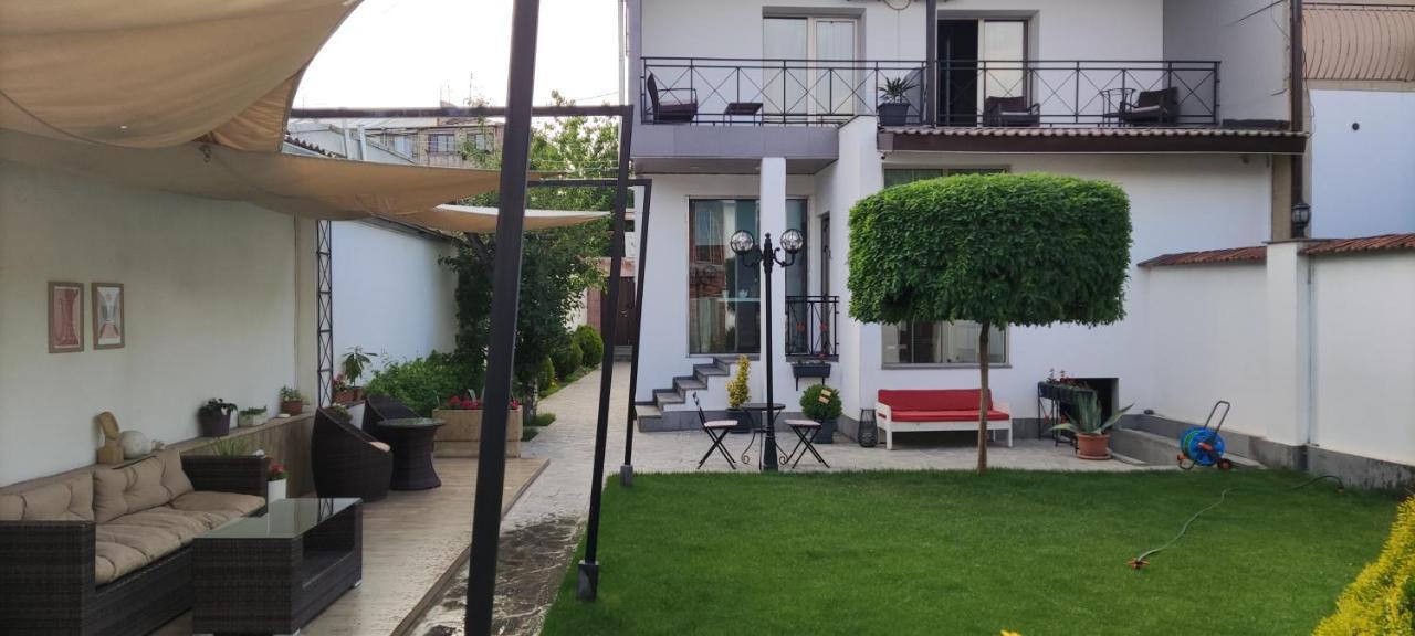 Garden Lounge Hotel Ереван Екстериор снимка