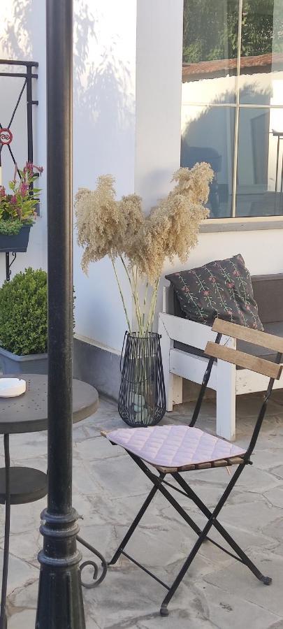 Garden Lounge Hotel Ереван Екстериор снимка