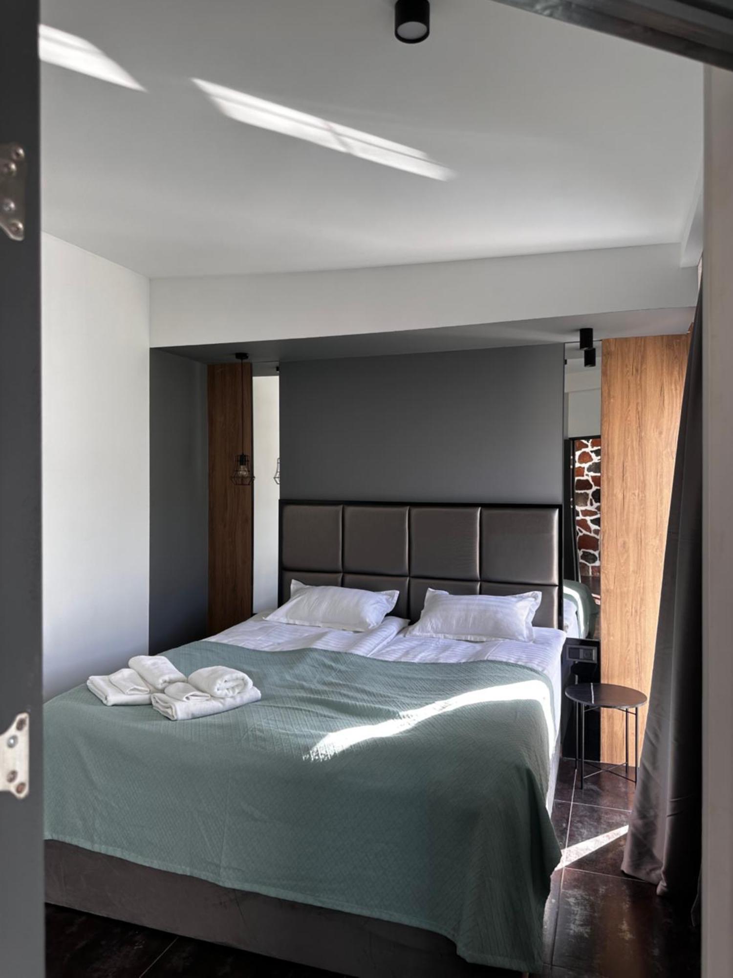 Garden Lounge Hotel Ереван Екстериор снимка